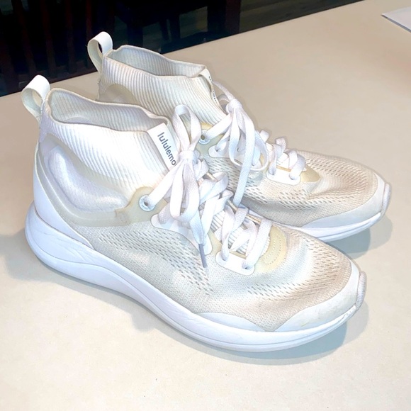 LULULEMON CHARGEFEEL Mid Women's Workout Shoe SZ 9.5 EU 42 White GUC - Picture 1 of 13